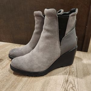 Sorel wedge boots